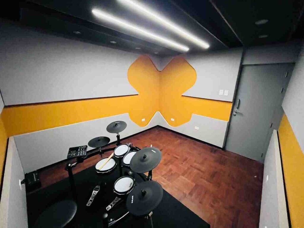 Sala Indie Sala Pop Sala de ensayo en Miraflores, Lima, Perú Hush